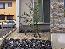 ���i�s�܌˂̉ƅA